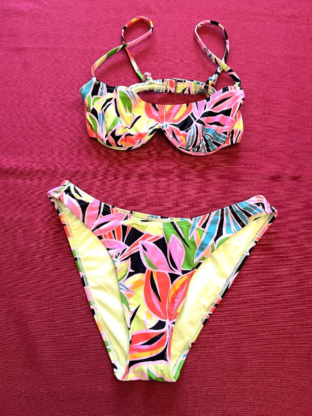 Wild Fable Tropical Print Underwire Bikini Top And Bottom Size XS/S